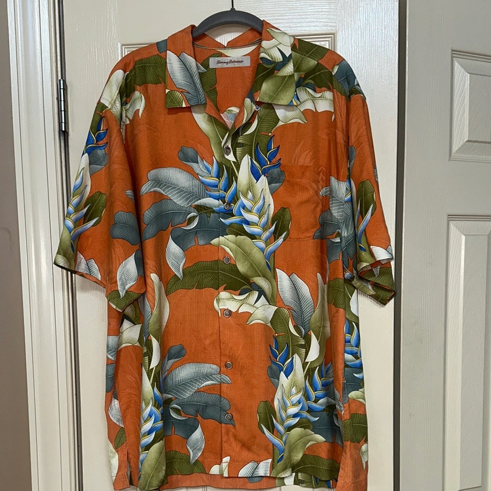 Tommy Bahama Hawaiian XL button down shirt -